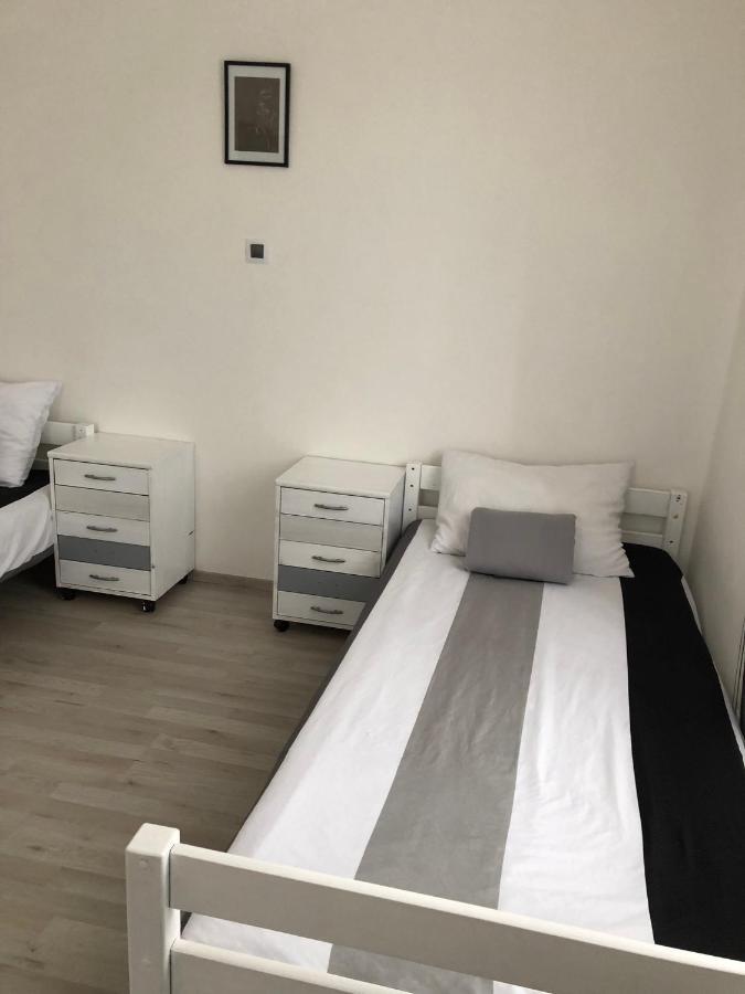 Mija Apartman S Vinnym Sklipkem, Zahradou A Grilem Kajov Exterior photo
